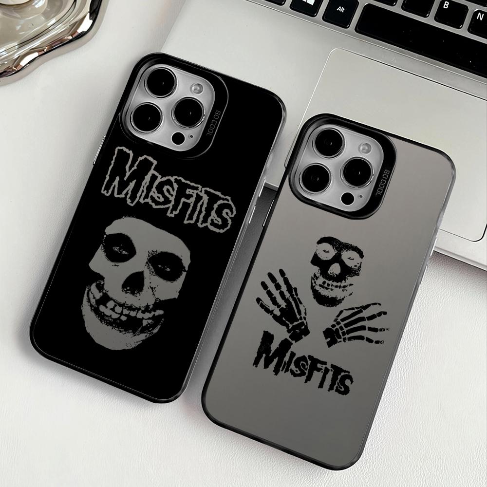 Misfits Phone Case For IPhone  - đánh giá và giá Apple Iphone 16